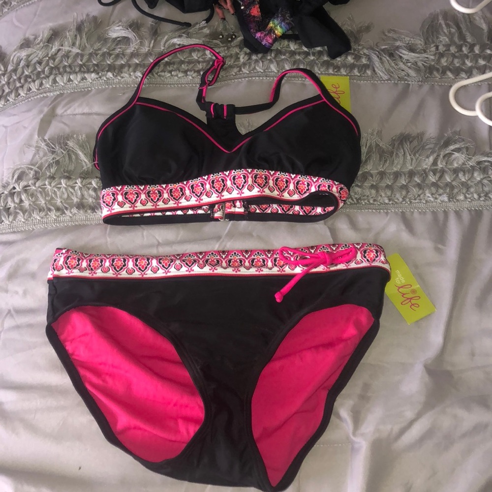 New bikini set
